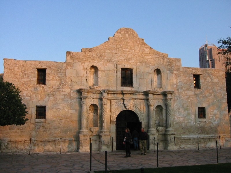 Image of Alamo's Church as Sun goes down